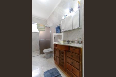 Casa à venda com 363m², 4 quartos e 6 vagas Casa à venda com 363m², 4 quartos e 6 vagasBanheiro 01