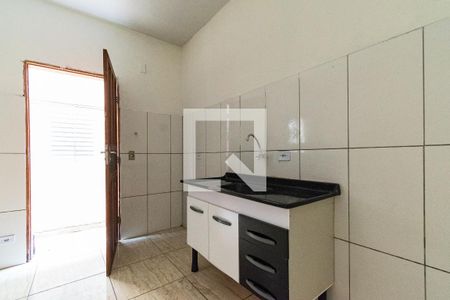Cozinha de casa para alugar com 1 quarto, 18m² em Americanópolis, São Paulo