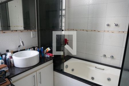 Banheiro da Suíte de apartamento à venda com 5 quartos, 274m² em Laranjeiras, Rio de Janeiro