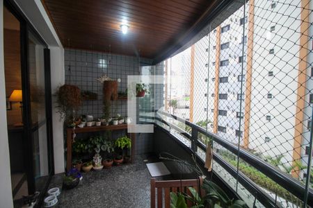 varanda de apartamento para alugar com 3 quartos, 126m² em Vila Regente Feijó, São Paulo