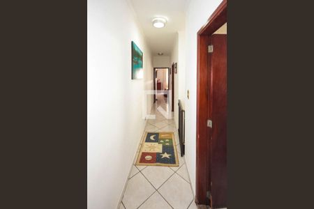 Corredor de casa à venda com 4 quartos, 230m² em Jardim Avelino, São Paulo
