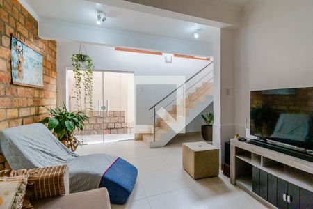 Sala de jantar de casa à venda com 3 quartos, 400m² em Partenon, Porto Alegre