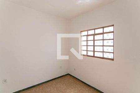 Quarto 2 de casa para alugar com 2 quartos, 85m² em Novo Glória, Belo Horizonte