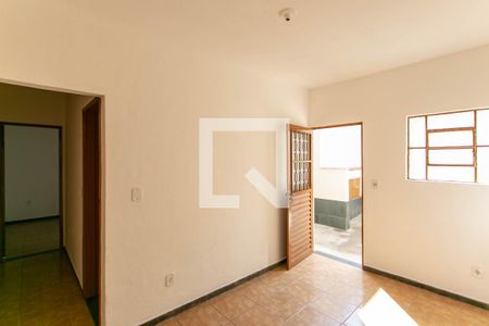 Sala de casa para alugar com 2 quartos, 85m² em Novo Glória, Belo Horizonte