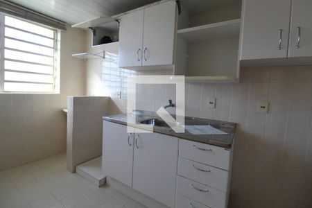 Cozinha de apartamento à venda com 1 quarto, 43m² em Centro, Canoas