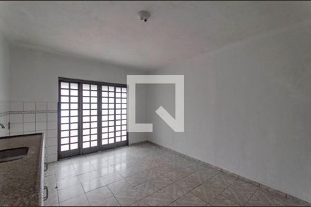 Cozinha  de casa à venda com 3 quartos, 150m² em Artur Alvim, São Paulo