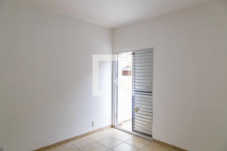 Quarto 2 de casa para alugar com 2 quartos, 140m² em Vila Bertioga, São Paulo