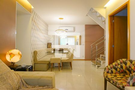 Sala de apartamento para alugar com 4 quartos, 168m² em Recreio dos Bandeirantes, Rio de Janeiro