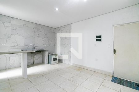 Sala / Cozinha de casa para alugar com 2 quartos, 55m² em Vila Esperança, São Paulo