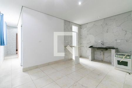 Sala / Cozinha de casa para alugar com 2 quartos, 55m² em Vila Esperança, São Paulo