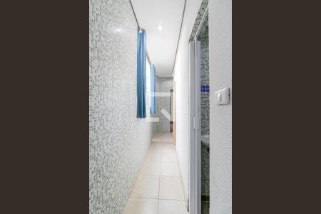 Corredor de casa para alugar com 2 quartos, 55m² em Vila Esperança, São Paulo