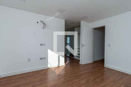 Apartamento à venda com 494m², 3 quartos e 6 vagas Apartamento à venda com 494m², 3 quartos e 6 vagasSuíte 2