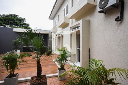 Quintal de casa de condomínio à venda com 4 quartos, 465m² em Retiro Morumbi, São Paulo