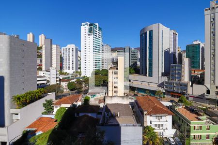 Vista da Sala de apartamento para alugar com 3 quartos, 115m² em Funcionários, Belo Horizonte