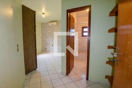 Suíte de casa para alugar com 3 quartos, 400m² em São João do Rio Vermelho, Florianópolis