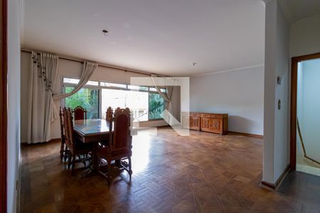 Sala de casa à venda com 4 quartos, 450m² em Jardim da Saúde, São Paulo