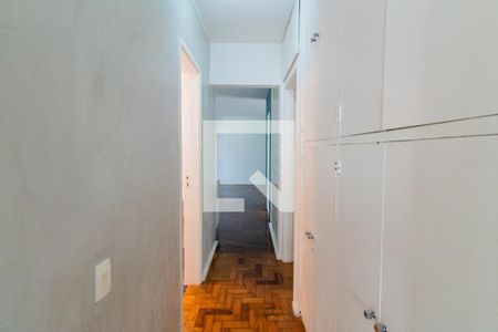 Corredor  de apartamento para alugar com 3 quartos, 100m² em Sumarezinho, São Paulo