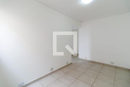 Sala de casa para alugar com 1 quarto, 40m² em Vila Granada, São Paulo