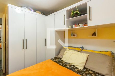 Quarto 1 de apartamento para alugar com 2 quartos, 47m² em Conjunto Residencial José Bonifácio, São Paulo