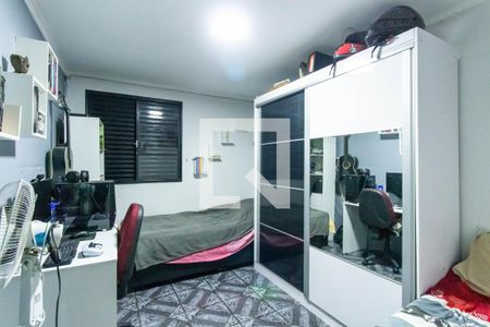 Quarto 2 de apartamento para alugar com 2 quartos, 47m² em Conjunto Residencial José Bonifácio, São Paulo