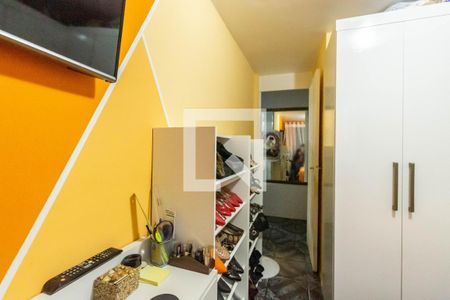 Quarto 1 de apartamento para alugar com 2 quartos, 47m² em Conjunto Residencial José Bonifácio, São Paulo