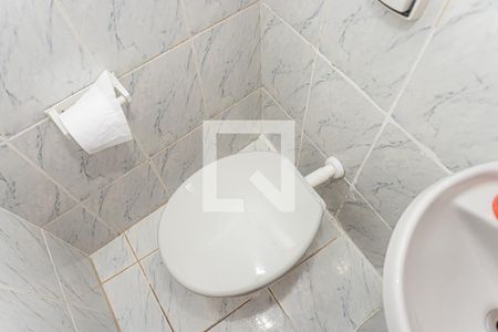 Lavabo de casa para alugar com 3 quartos, 130m² em Vila Boaçava, São Paulo