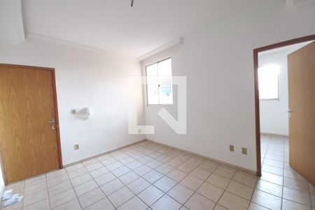 Sala de apartamento à venda com 2 quartos, 50m² em Jaqueline, Belo Horizonte