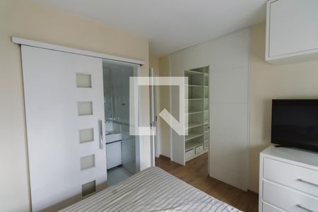 Suíte 1 de apartamento para alugar com 3 quartos, 79m² em Alto da Lapa, São Paulo