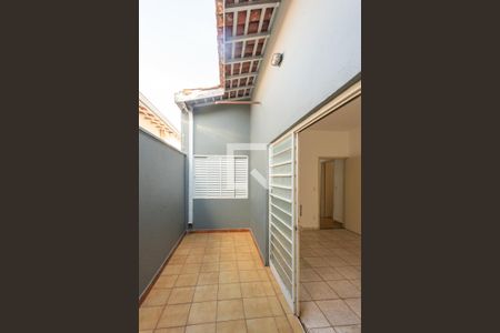 Área de Luz de casa à venda com 3 quartos, 155m² em Jardim Eulina, Campinas