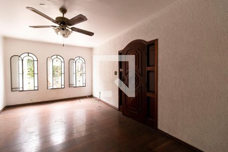 Sala de casa à venda com 3 quartos, 200m² em Vila Romero, São Paulo