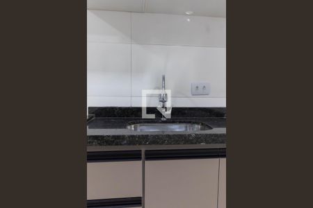 Cozinha de apartamento para alugar com 2 quartos, 44m² em Vila Granada, São Paulo