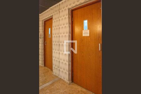 Hall do Elevador de apartamento à venda com 4 quartos, 165m² em Perdizes, São Paulo