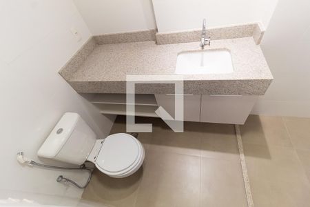 Banheiro de apartamento para alugar com 1 quarto, 57m² em Centro, Rio de Janeiro