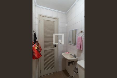 Apartamento para alugar com 134m², 3 quartos e 2 vagas Apartamento para alugar com 134m², 3 quartos e 2 vagasBanheiro de Serviço