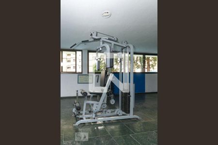 Apartamento para alugar com 134m², 3 quartos e 2 vagas Apartamento para alugar com 134m², 3 quartos e 2 vagasAcademia