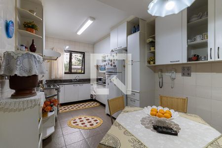 Apartamento para alugar com 134m², 3 quartos e 2 vagas Apartamento para alugar com 134m², 3 quartos e 2 vagasCozinha