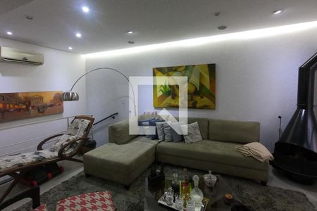Sala de casa de condomínio à venda com 3 quartos, 106m² em Vila Andrade, São Paulo