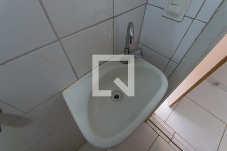 Banheiro de kitnet/studio para alugar com 1 quarto, 21m² em Asa Norte, Brasília