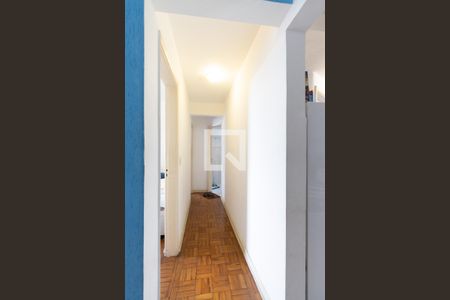Corredor  de apartamento à venda com 2 quartos, 55m² em Perdizes, São Paulo
