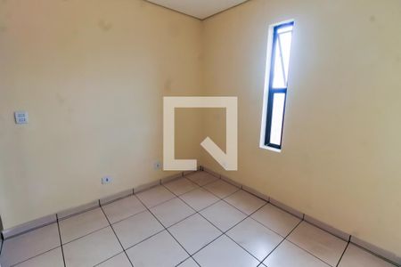 Quarto 1 de casa para alugar com 2 quartos, 70m² em Jardim Record, Taboão da Serra