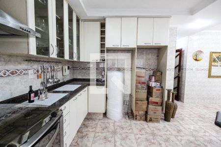 Casa à venda com 590m², 5 quartos e 5 vagas Casa à venda com 590m², 5 quartos e 5 vagasCozinha