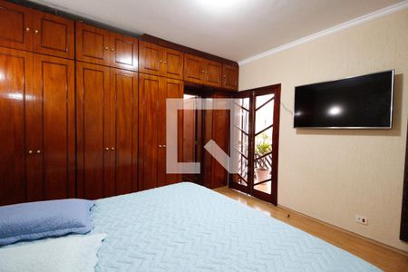 Casa à venda com 590m², 5 quartos e 5 vagas Casa à venda com 590m², 5 quartos e 5 vagasQuarto 4