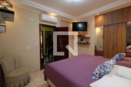 Casa à venda com 590m², 5 quartos e 5 vagas Casa à venda com 590m², 5 quartos e 5 vagasQuarto 2