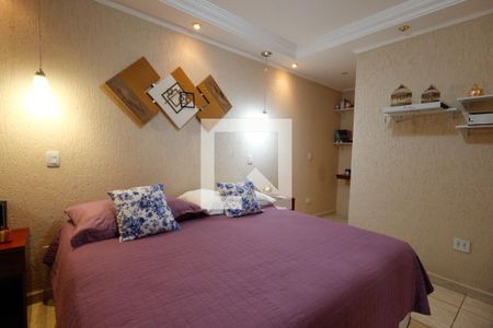 Casa à venda com 590m², 5 quartos e 5 vagas Casa à venda com 590m², 5 quartos e 5 vagasQuarto 2