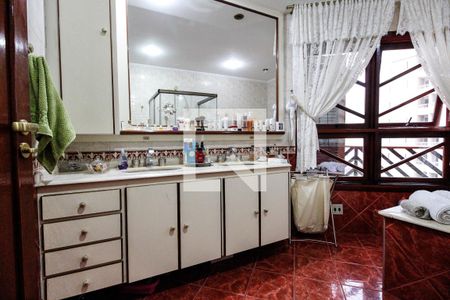 Casa à venda com 590m², 5 quartos e 5 vagas Casa à venda com 590m², 5 quartos e 5 vagasSuíte 3