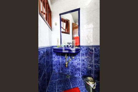 Casa à venda com 590m², 5 quartos e 5 vagas Casa à venda com 590m², 5 quartos e 5 vagasLavabo 3