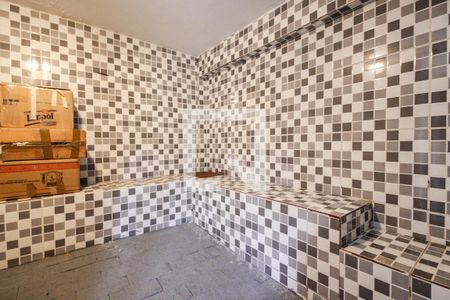 Casa à venda com 590m², 5 quartos e 5 vagas Casa à venda com 590m², 5 quartos e 5 vagasSauna