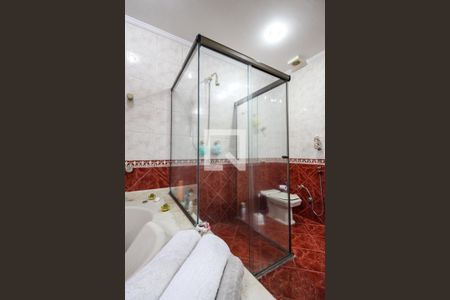 Casa à venda com 590m², 5 quartos e 5 vagas Casa à venda com 590m², 5 quartos e 5 vagasSuíte 3