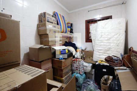 Casa à venda com 590m², 5 quartos e 5 vagas Casa à venda com 590m², 5 quartos e 5 vagasQuarto de serviço