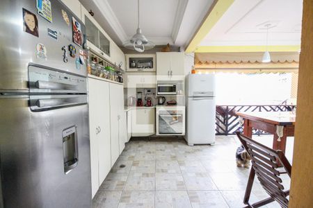 Casa à venda com 590m², 5 quartos e 5 vagas Casa à venda com 590m², 5 quartos e 5 vagasEspaço gourmet